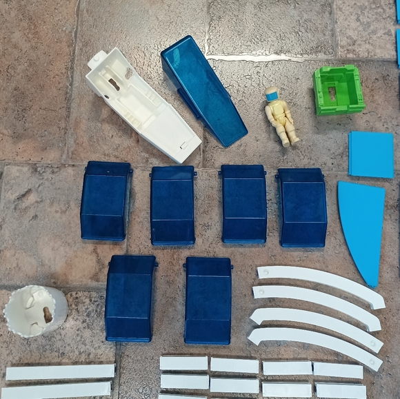 Vintage Construx Lunar Command Station 6460 Fisher Price - Picture 5 of 12